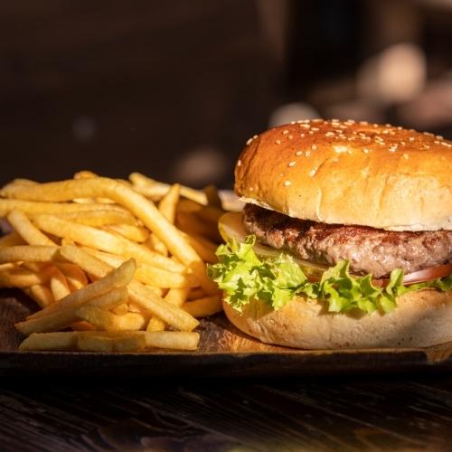 Qtr Pounder Burger Chips and Drink