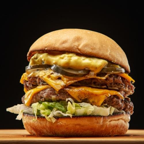 Half Pounder Cheeseburger